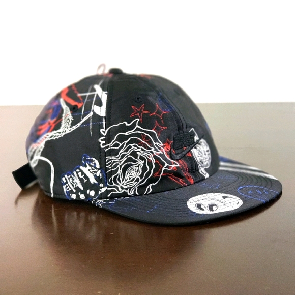 Nike Heritage 86 DOODLES Womens Adjustable Cap Hat - Picture 2 of 15
